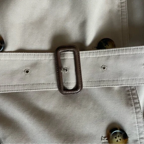 Burberry Trench Coat - Picture 7 of 16